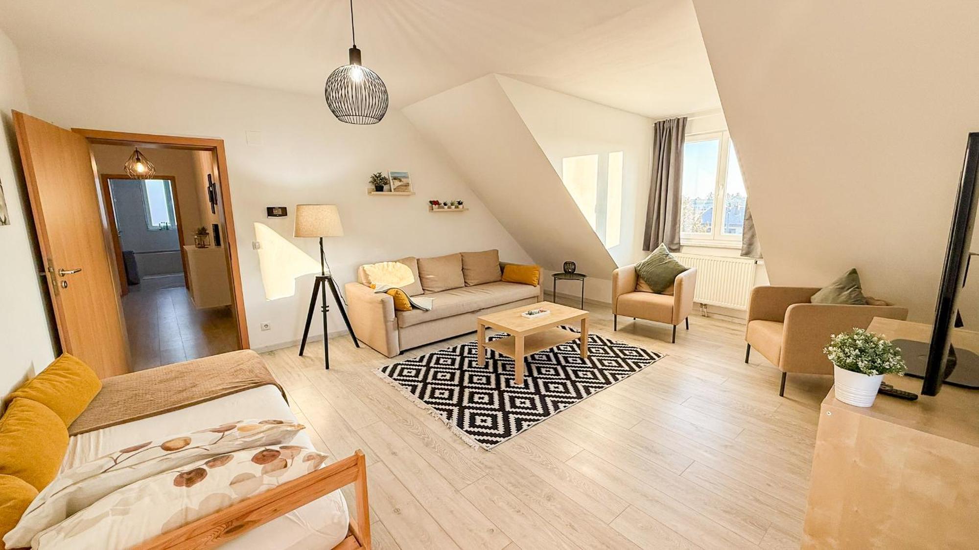 Vienna's Nature Corner - Charming Rooftop Family Apartment Gerasdorf bei Wien